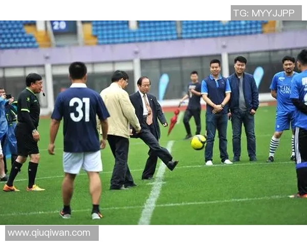 孙吉：从上海足球明星到中国足球的璀璨明珠之路